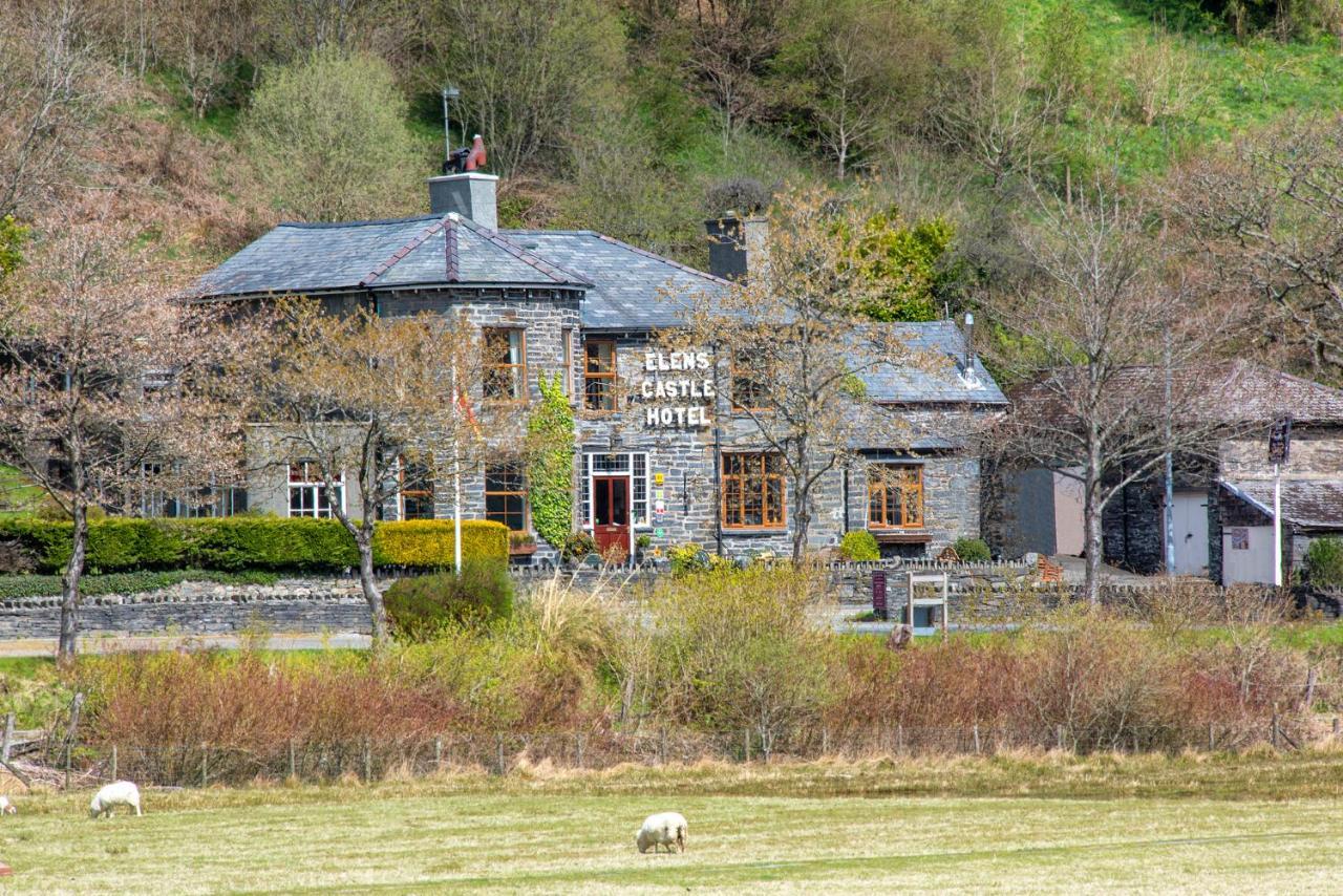 Elen'S Castle Hotel Dolwyddelan Esterno foto