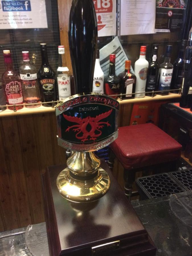 Elen'S Castle Hotel Dolwyddelan Esterno foto