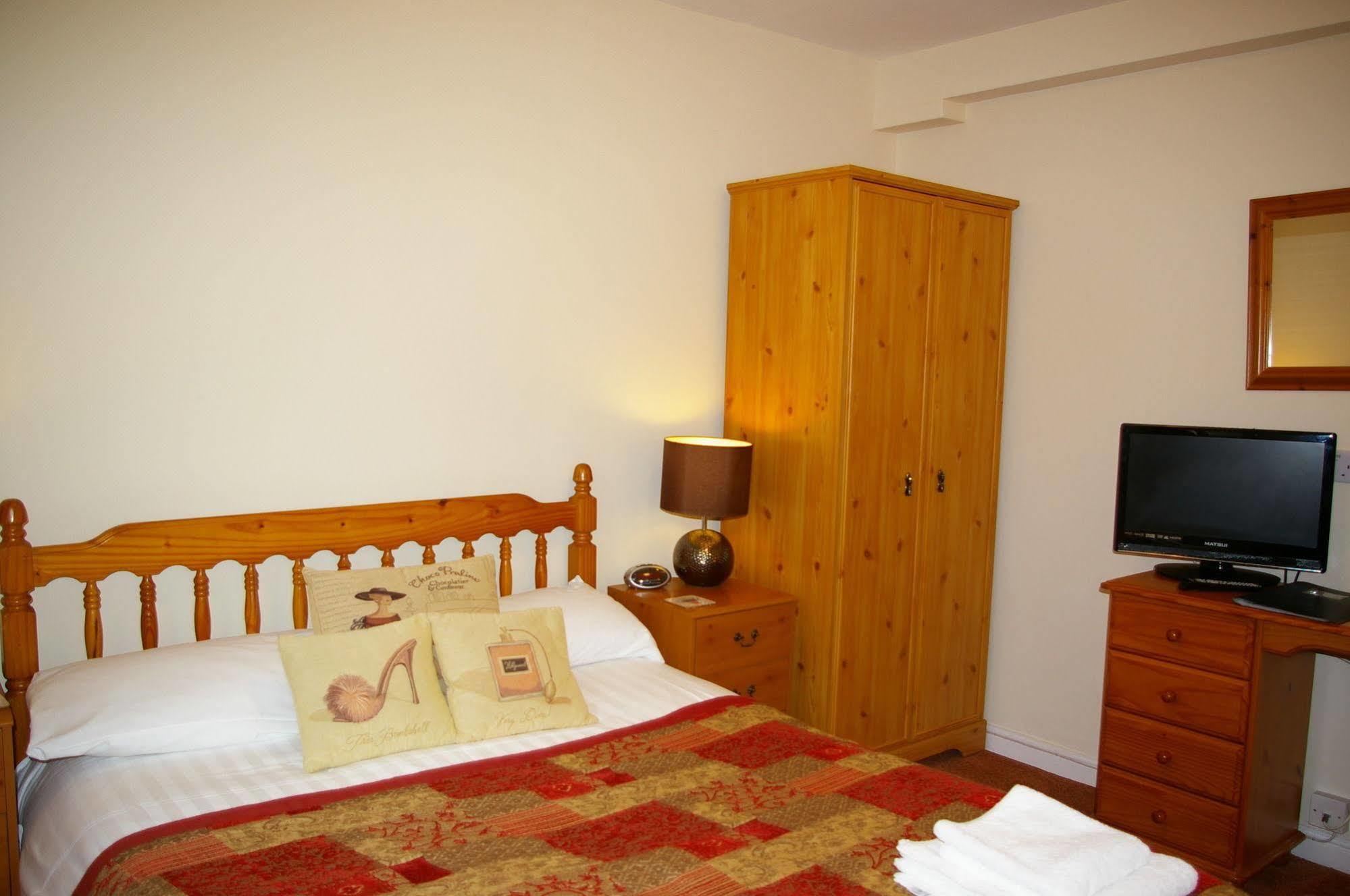 Elen'S Castle Hotel Dolwyddelan Esterno foto