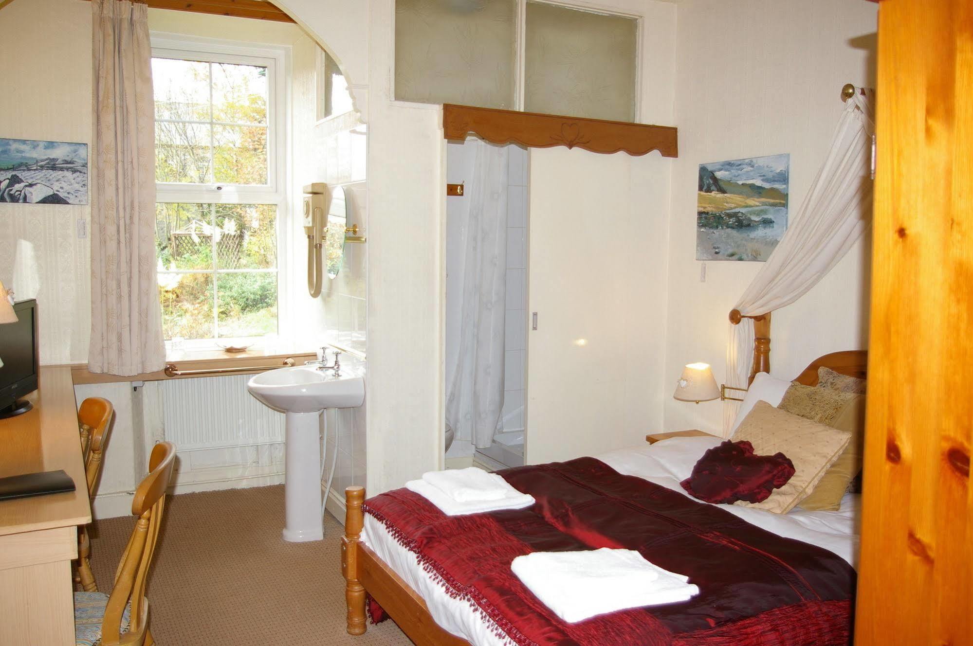 Elen'S Castle Hotel Dolwyddelan Esterno foto